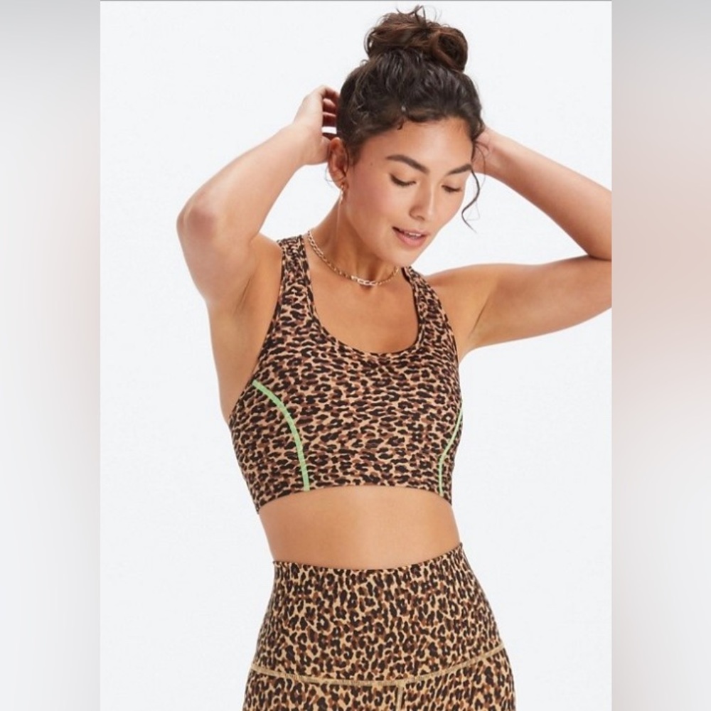 Fabletics on the go sports bra. NWT